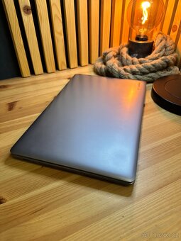 Umax VisonBook 15WR Plus
- 4