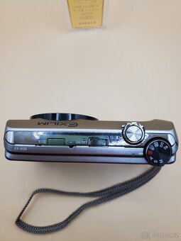 Casio Exilim EX-H30 – 16.1 MP, 12.5× zoom, SD karta - 4