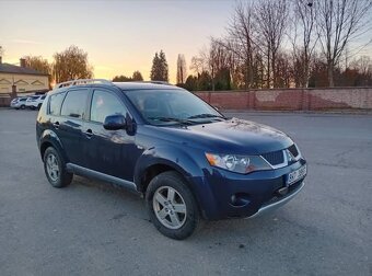 Mitsubishi Outlander - 4