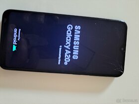 Samsung Galaxy A20e - 4