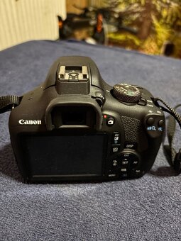 Fotoaparát CANON EOS 2000D + Objektiv EFS 18-55mm - 4