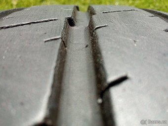 2 letní pneumatiky Continental 235/65/16C 6,6mm - 4