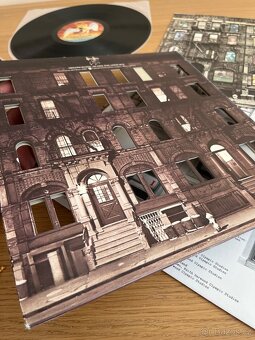 Led Zeppelin – Physical Graffiti - 4