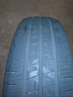 Prodám sadu letních pneu Goodyear 175/65 r17 - 4