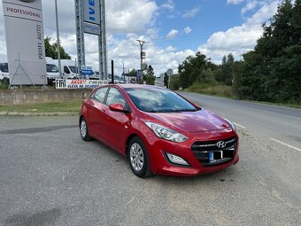 HYUNDAI I30 1.4i KLIMA PARK SENZORY AUTORIZOVANÝ SERVIS - 4
