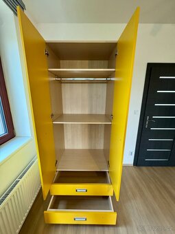 Šatní skříň - 4