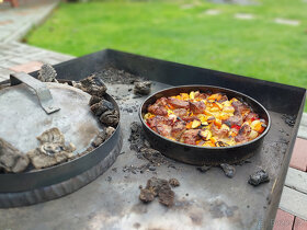 Chorvatská peka - příprava pokrmů v ohni - 4