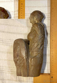 Prodám originální sošku od akademického sochaře Zdeňka Přikr - 4
