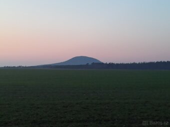 Pozemek k pronájmu Jeviněves - 4