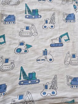 4 trička 122/128, 3 s bagrama Next +1 x H&M - 4