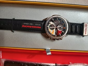 Casio pánské EQW-A2000HR-1AER Edifice Honda Racing - 4