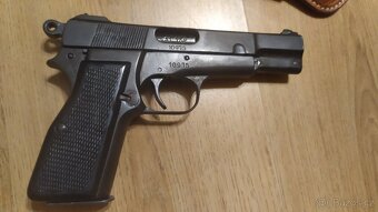 Replika pistole HP 35 - 4