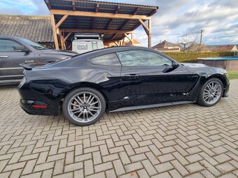 Ford Mustang, paket GT350, motor 3,7 V6, 224 kw,2015,manuál - 4