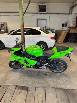 Kawasaki ZX636R - 4
