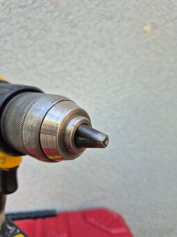 aku vrtačka DeWALT DCD709+akumulátor, baterie DeWALT DCB182 - 4