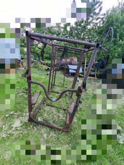 Fixační paznehtářská klec na skot - 4
