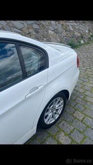 Bmw e90 320i - 4