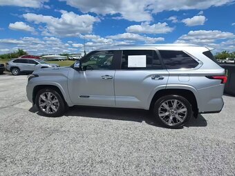 Toyota Sequoia 2024 - 4