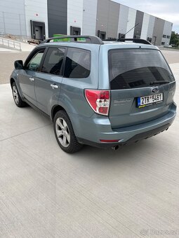 Subaru Forester 2.0D 108 kW – bez investic, 6 kvalt, vyhř. s - 4
