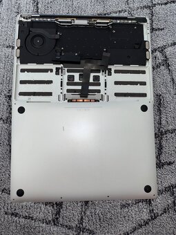 13” Macbook Pro 2016 - na díly - 4