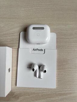 Apple AirPods 3 original s MagSafe pouzdrem - 4