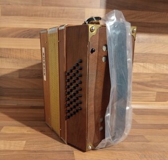 Dřevěný akordeon (harmonika, heligonka) Hohner - 4