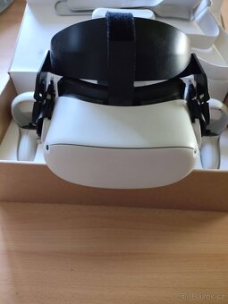 Meta Quest 2 - brýle pro virtuální realitu - 4