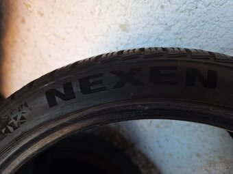 Prodám zimní pneu 205/40/17 Nexen - 4