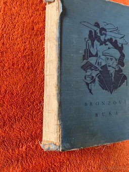 Boháči bronzová ruka Patnáctiletý kapitán - 4