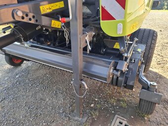 Lis na kulaté balíky Claas Variant 465 RC - 4