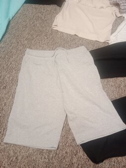 Oblečení Dámské vel. M - 4