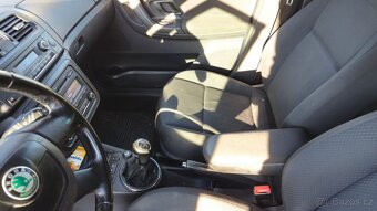 Prodám Škoda Fabia 1.2, 77 kW, r. 2010 - 4