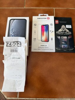 Prodám iphone XR - 4