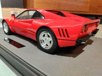 Ferrari 288 GTO 1984 Rosso 1:12 Top Marques Collectibles - 4