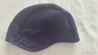 Čepice pod helmu - 4