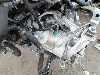 motor renault trafic 2.0dci rv 2023 - 4