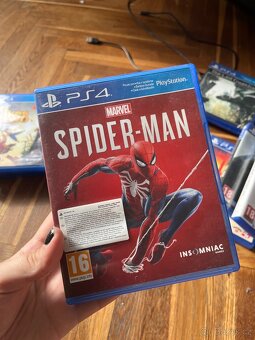 Prodám hry na Playstation - 4