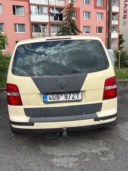 Volkswagen Touran - 4