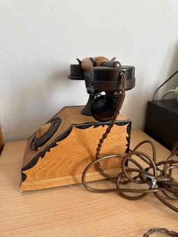 Starý dřevěný telefon Tesla - 4