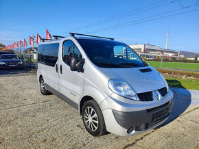 Renault Trafic Minibus - 4