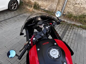 YAMAHA XSR 900 25 Years Edition - 4