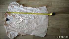 DÁMSKÁ HALENKA H&M VEL. 42 - 4
