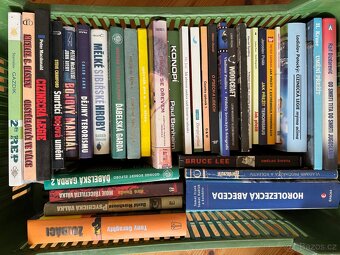 Prodám pouze komplet všecky knihy.Navrhněte celkovou cenu - 4