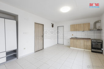 Prodej bytového domu s 10 byty a komercí, Hlinsko - 4