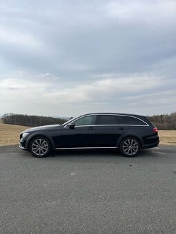 Mercedes Benz E220d - 4