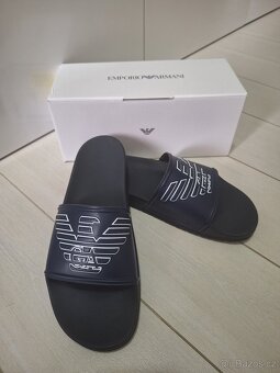 Nove panske nazouvaky Emporio Armani vel. 43 - 4