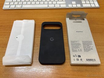 Google Pixel 9 / 9 Pro Case Obsidian - Originální obal - 4