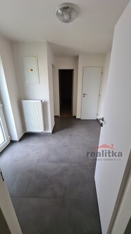 Pronájem bytu 90 m2, 3+1 se zahradou v rodinném domě, Hněvoš - 4