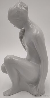 Krásná starožitná porcelánová soška Akt mladé ženy 26,5 cm - 4