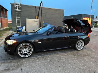 Bmw 330d e93 lci - 4